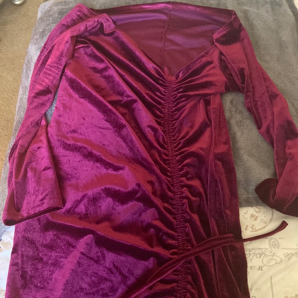 Plus size burgundy long sleeve off the shoulders dress